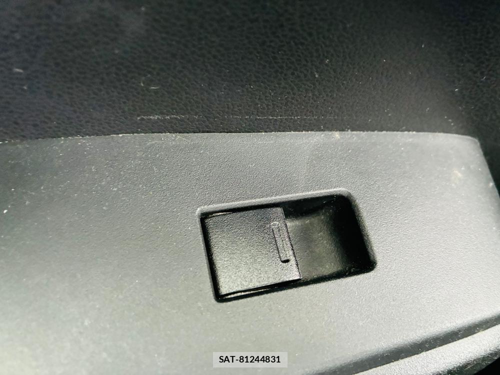 Honda FIT 2010-09 7738871-23