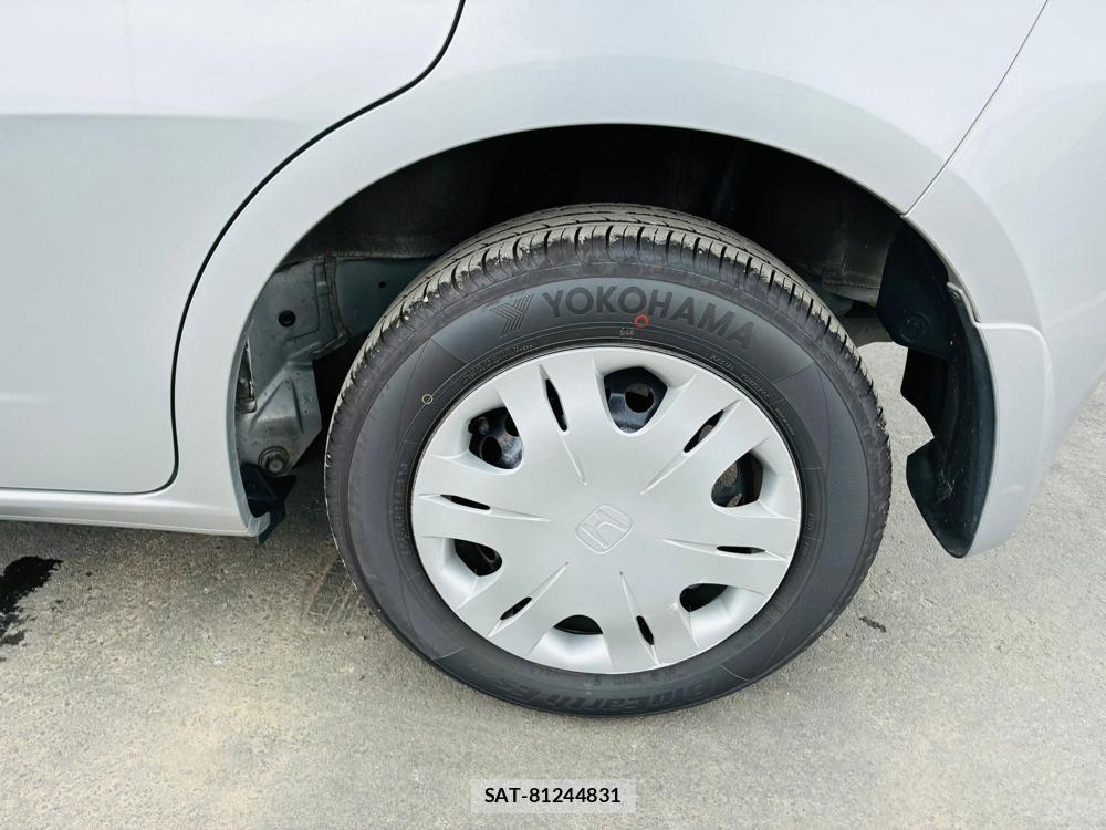 Honda FIT 2010-09 7738871-30