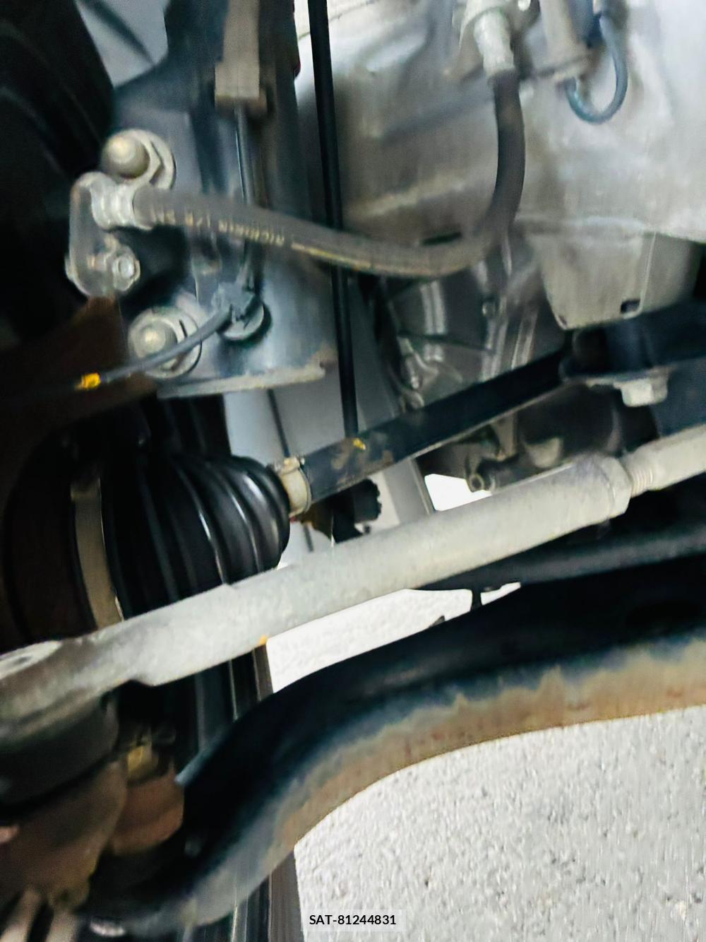 Honda FIT 2010-09 7738871-34