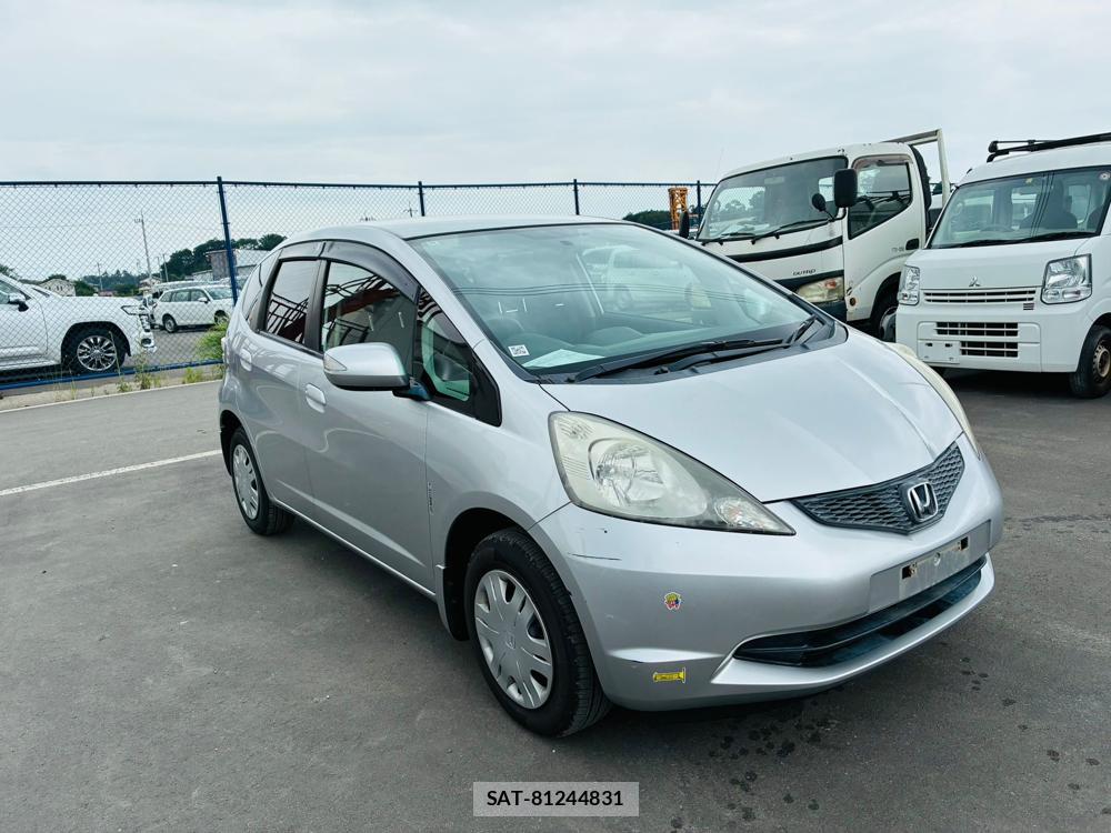 Honda FIT 2010-09 7738871-6