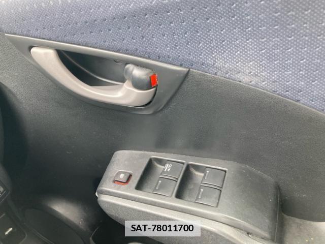 Honda FIT 2007-12 7876468-21