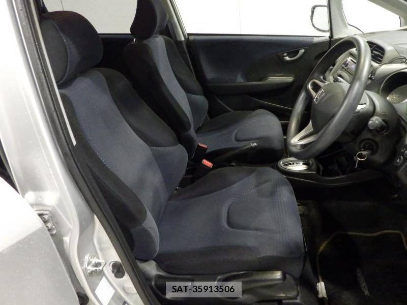 Honda FIT 2009-11 7858229-5