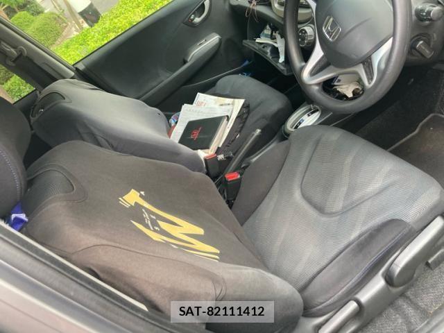 Honda FIT 2009-08 7876462-13