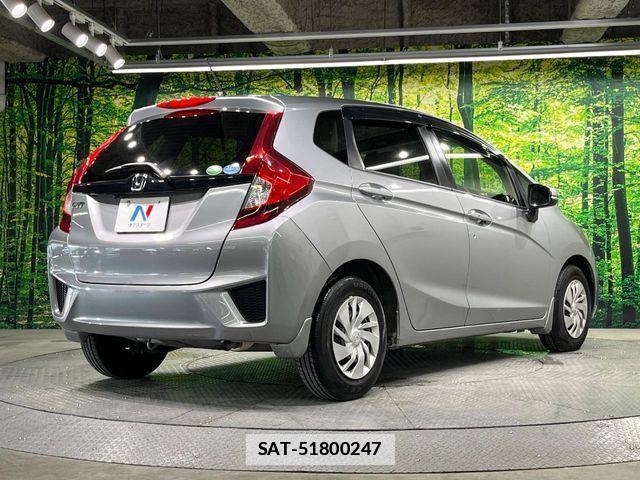 Honda FIT 2016-03 7876446-16