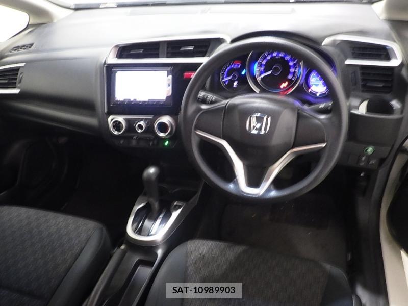 Honda FIT 2014-09 7858228-6