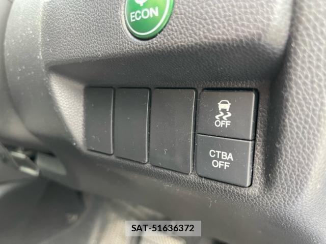 Honda FIT 2013-11 7876458-13
