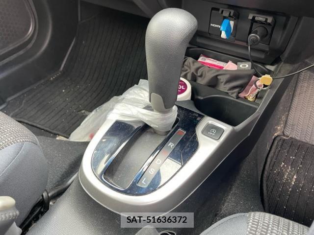 Honda FIT 2013-11 7876458-20