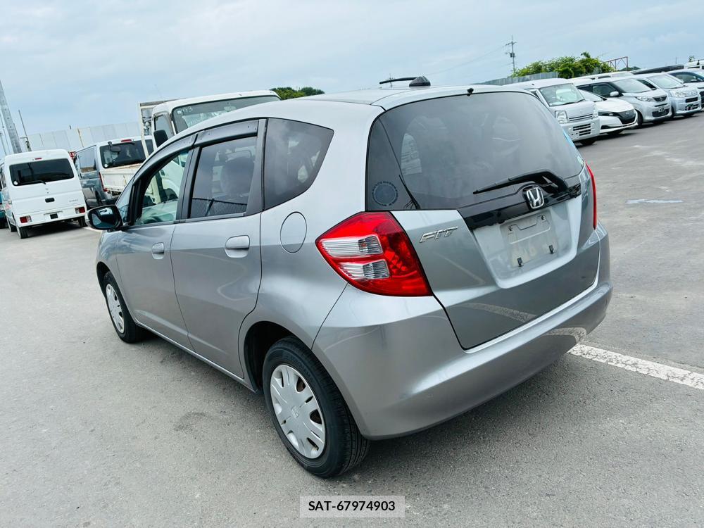 Honda FIT 2009-06 7736489-2