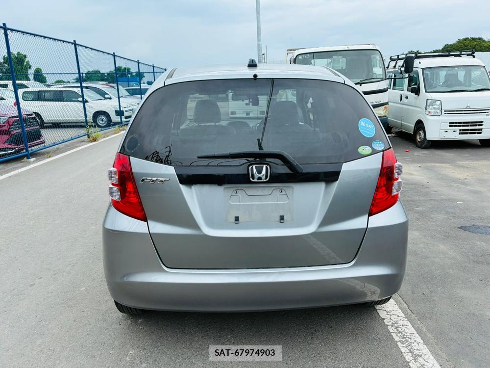 Honda FIT 2009-06 7736489-3