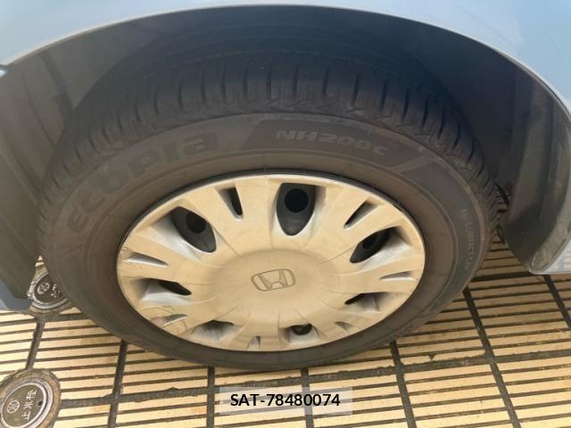Honda FIT 2013-07 7876463-9