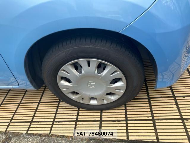 Honda FIT 2013-07 7876463-10