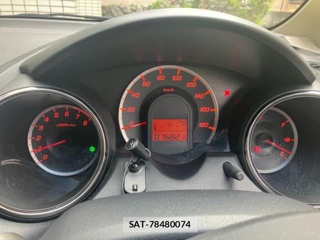 Honda FIT 2013-07 7876463-14