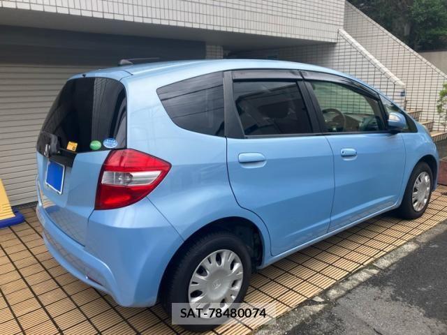 Honda FIT 2013-07 7876463-4