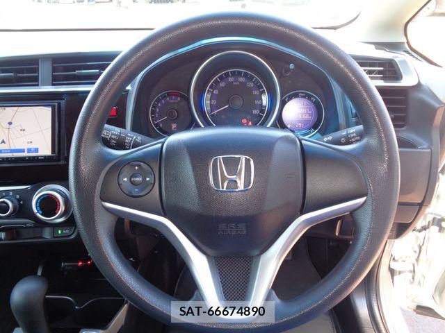 Honda FIT 2014-07 7876450-14