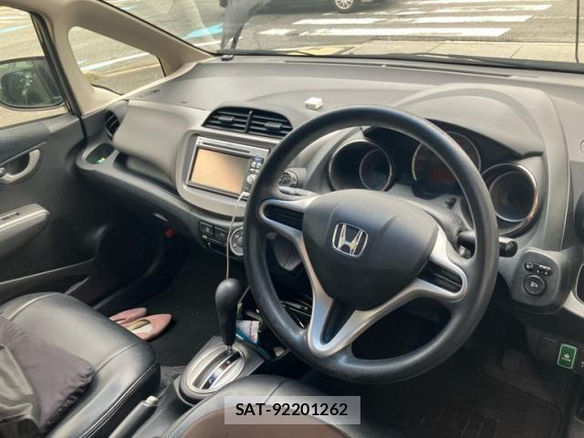Honda FIT 2012-01 7876460-12