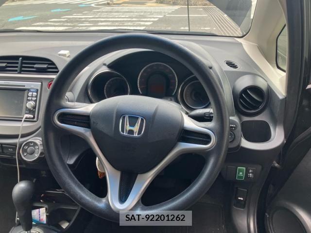 Honda FIT 2012-01 7876460-13