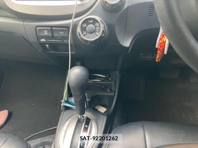 Honda FIT 2012-01 7876460-14