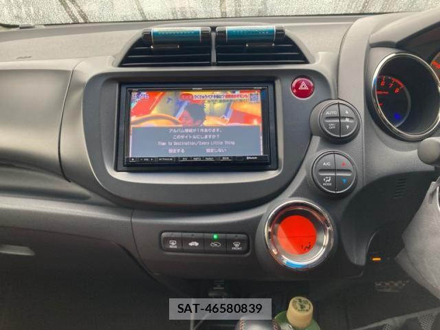 Honda FIT 2011-12 7876452-21