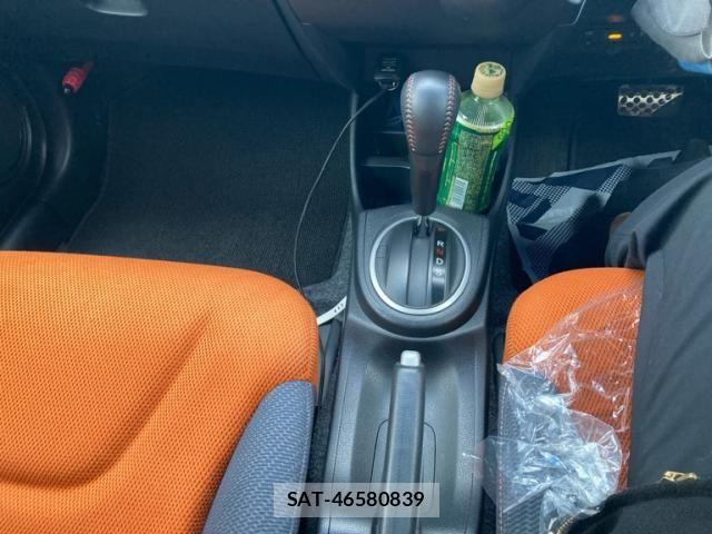 Honda FIT 2011-12 7876452-22