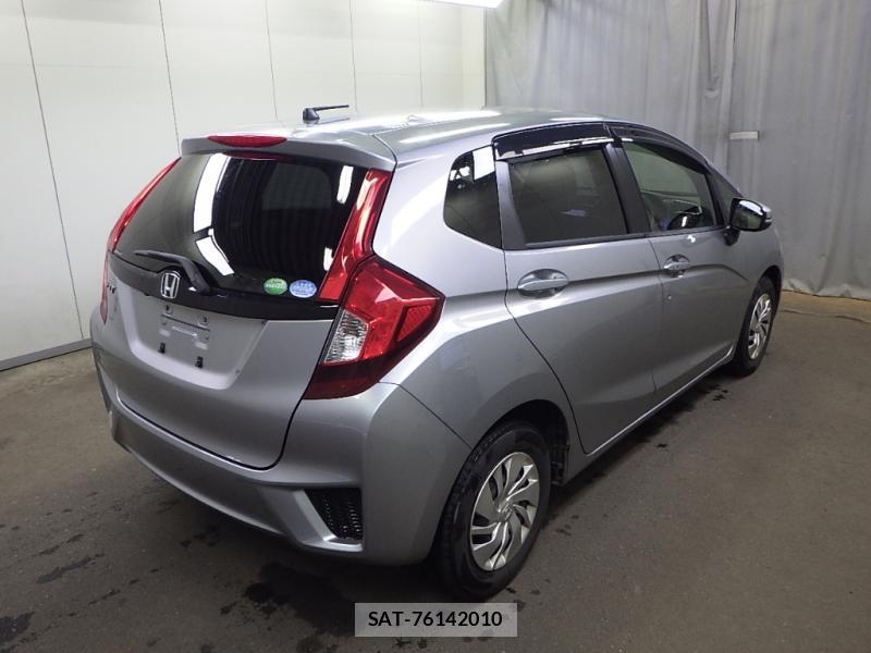 Honda FIT 2015-09 7858227-1