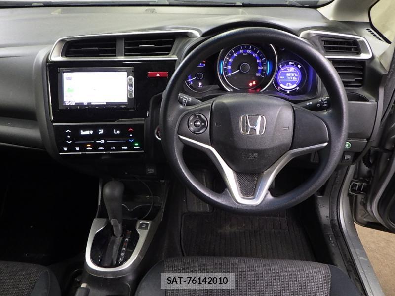 Honda FIT 2015-09 7858227-6