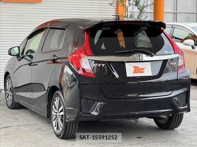 Honda FIT 2016-02 7876448-16