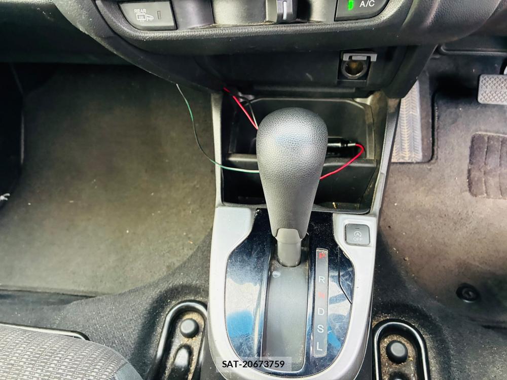 Honda FIT 2014-06 7711223-18