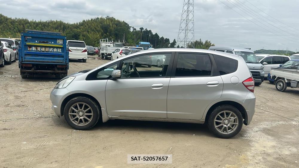 Honda FIT 2008-01 7770893-1
