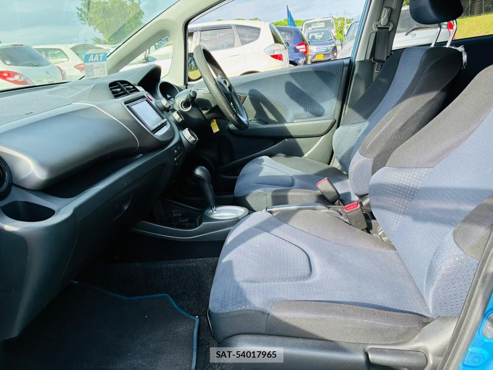 Honda FIT 2009-08 7831341-10