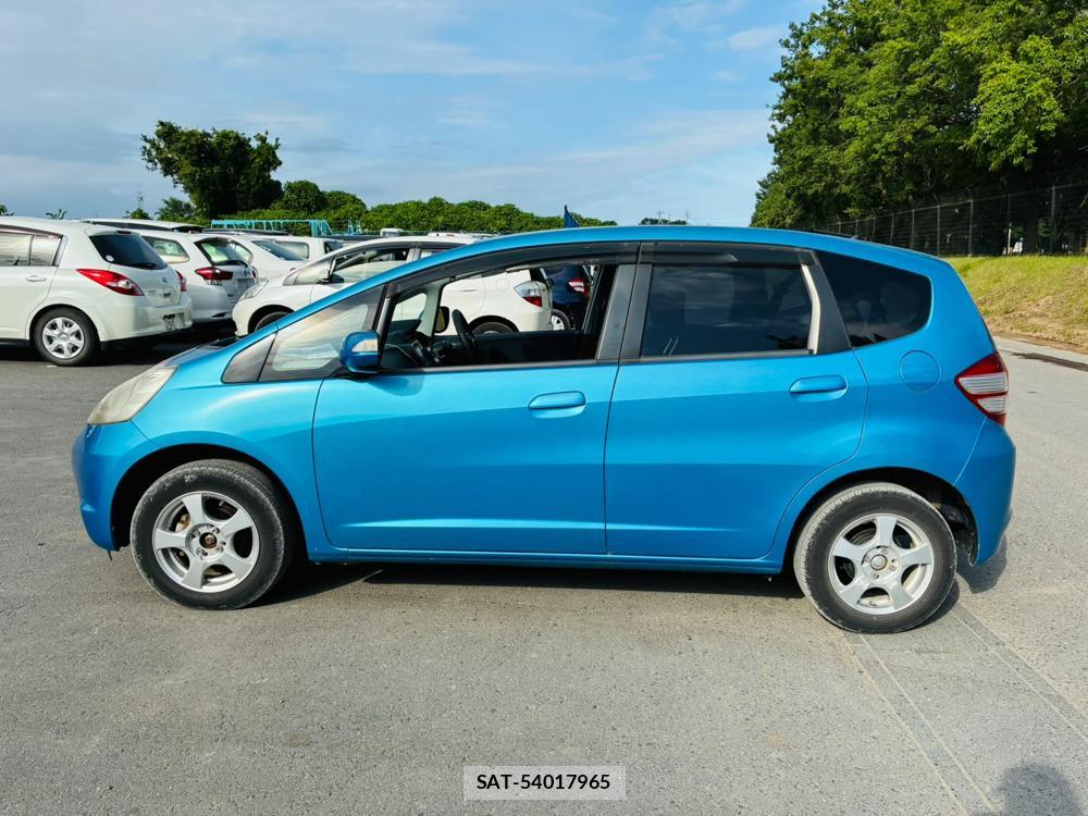 Honda FIT 2009-08 7831341-1