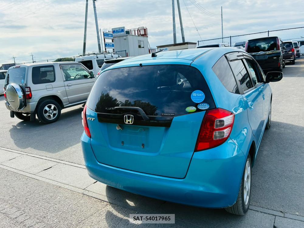 Honda FIT 2009-08 7831341-4