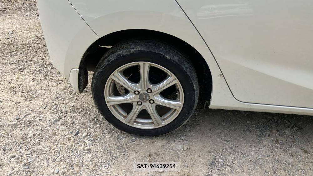 Honda FIT 2014-01 7831352-21