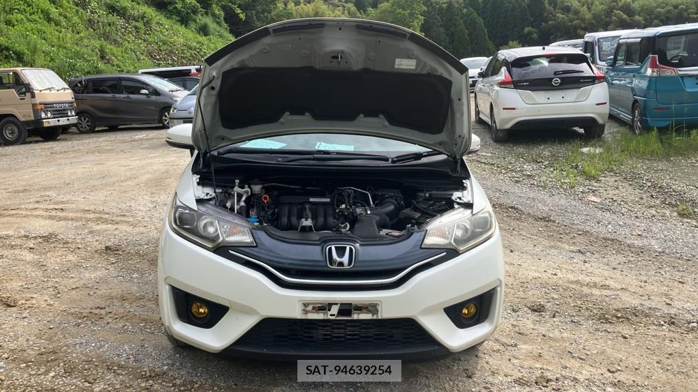 Honda FIT 2014-01 7831352-30