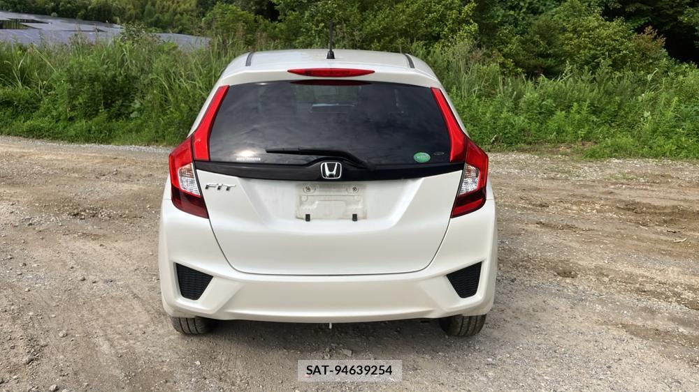 Honda FIT 2014-01 7831352-3