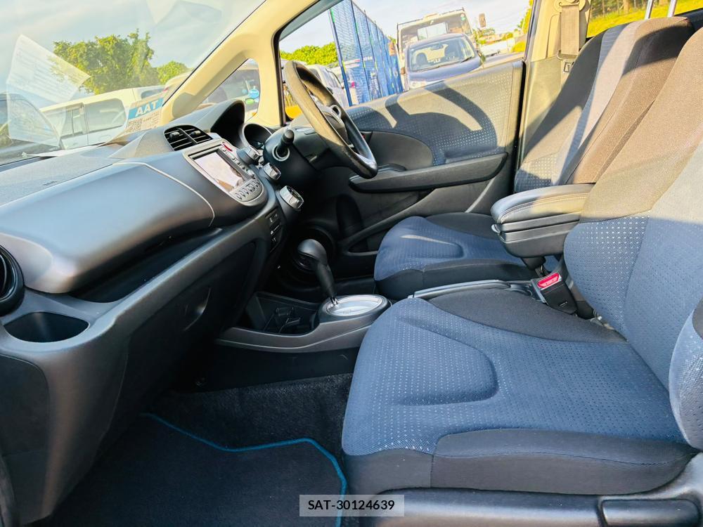 Honda FIT 2008-03 7831342-10
