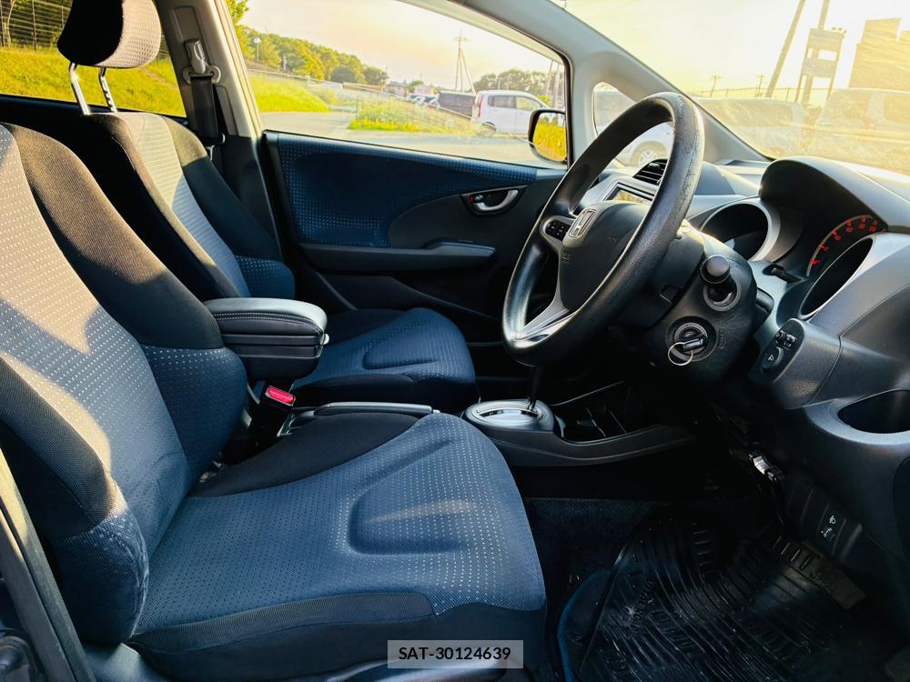 Honda FIT 2008-03 7831342-11