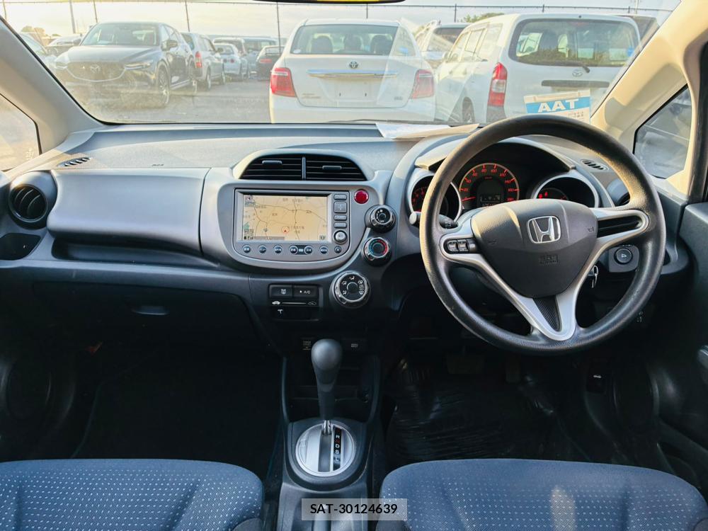 Honda FIT 2008-03 7831342-12