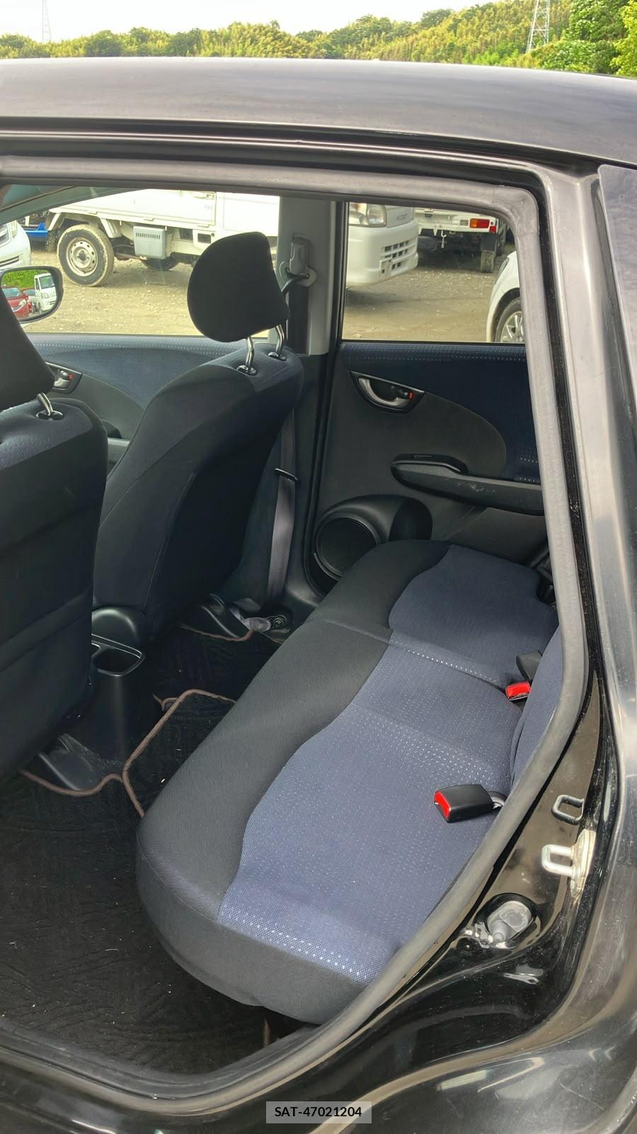 Honda FIT 2010-03 7746826-9