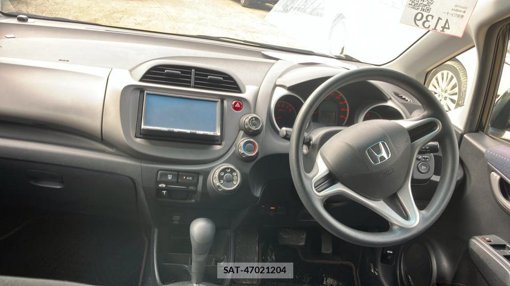 Honda FIT 2010-03 7746826-12