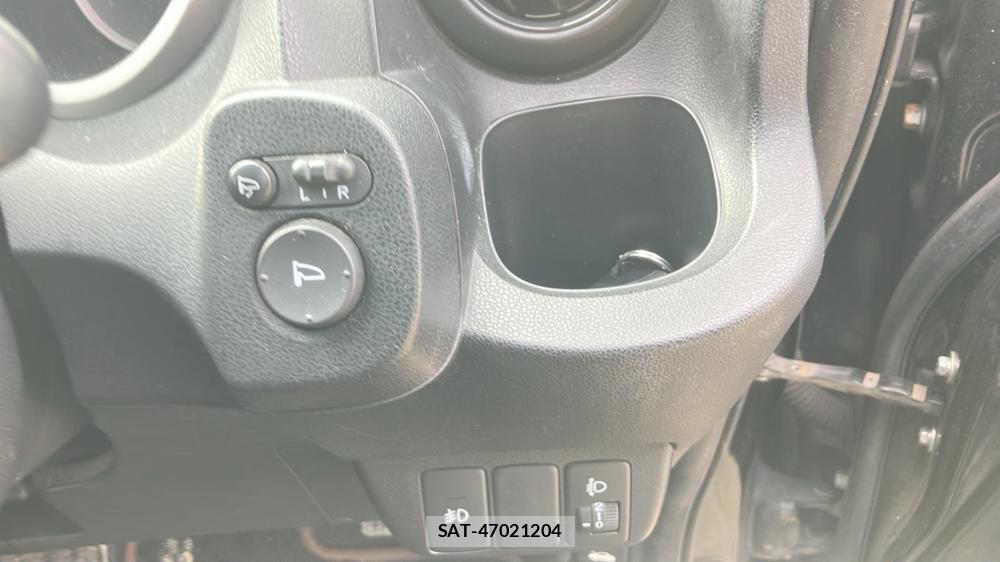 Honda FIT 2010-03 7746826-14