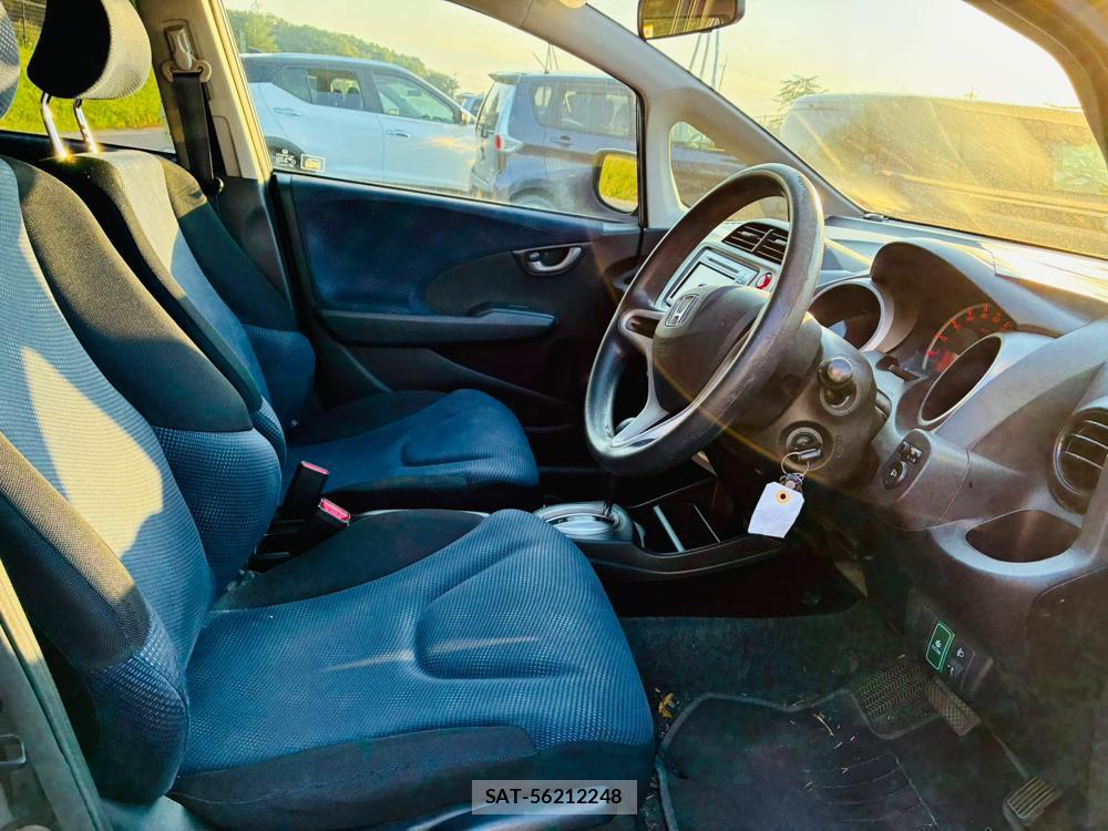 Honda FIT 2011-07 7590427-11