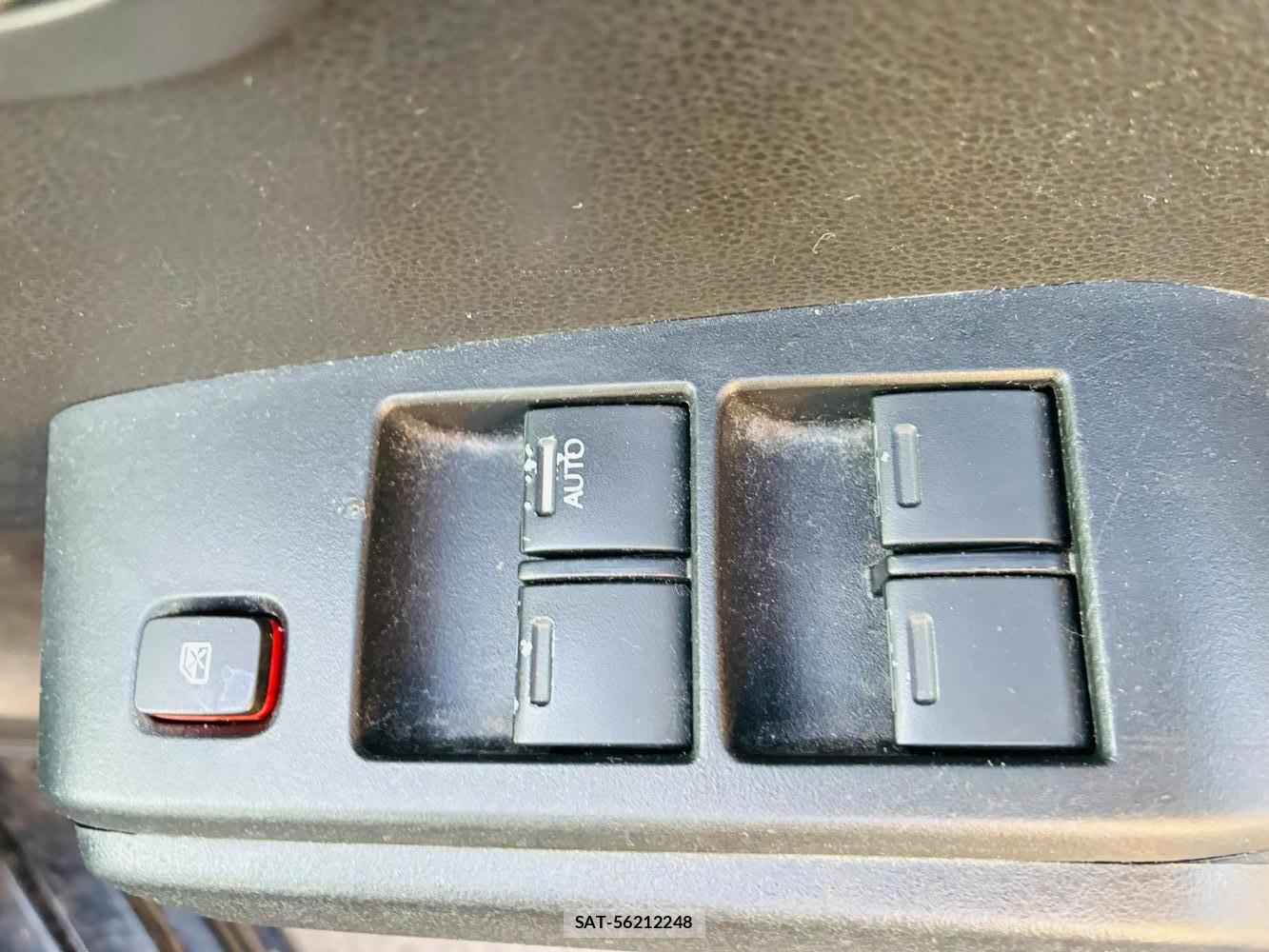 Honda FIT 2011-07 7590427-21