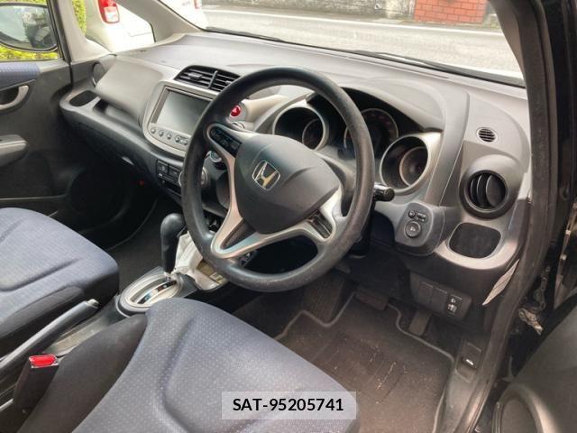 Honda FIT 2009-12 7961645-7