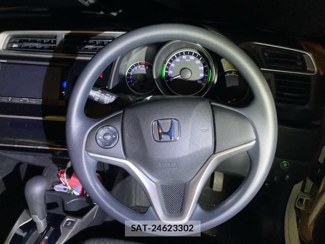 Honda FIT 2016-09 7961628-18