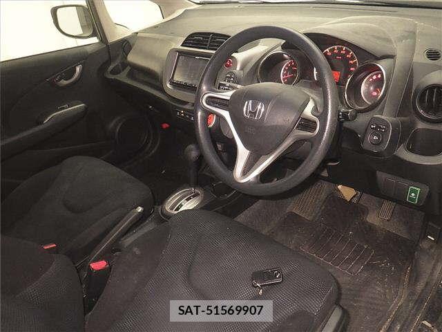 Honda FIT 2013-07 7927686-4