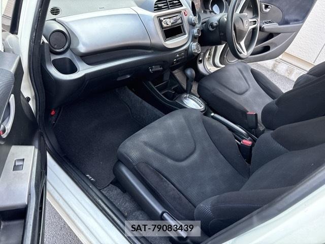 Honda FIT 2012-03 7957954-3