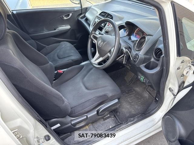 Honda FIT 2012-03 7957954-5