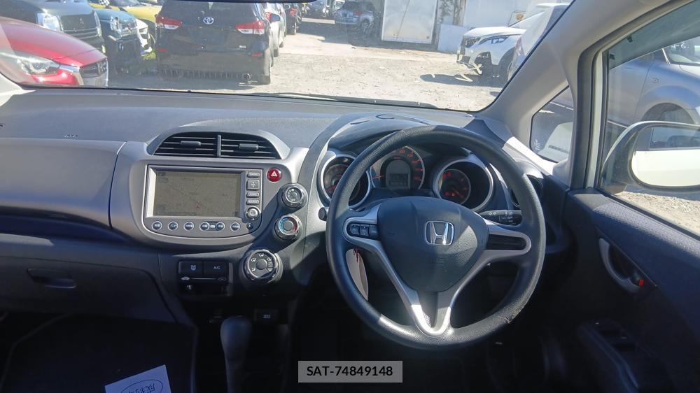 Honda FIT 2008-10 7561639-13