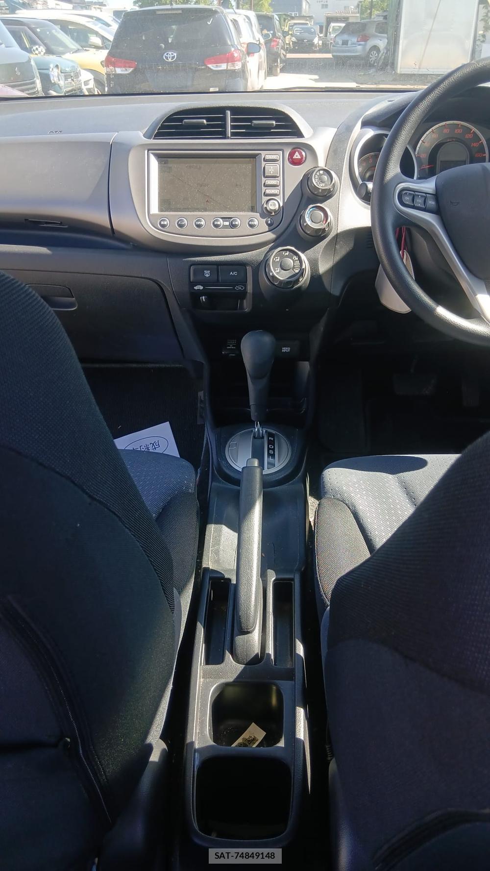 Honda FIT 2008-10 7561639-17
