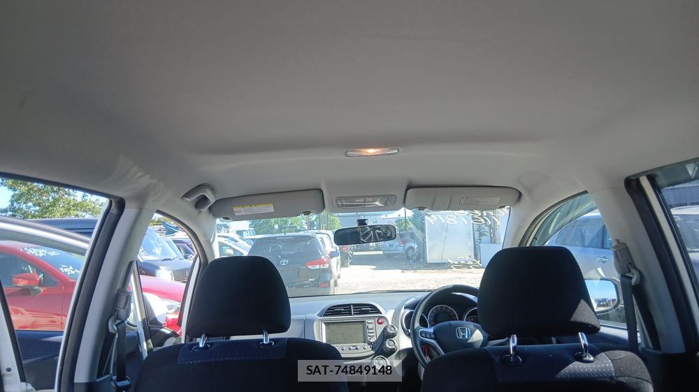 Honda FIT 2008-10 7561639-23